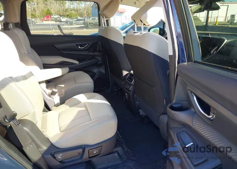 2025 Subaru Ascent Premium 7-Passenger z USA, uszkodzony, nr VIN 4S4WMADD2S3423645